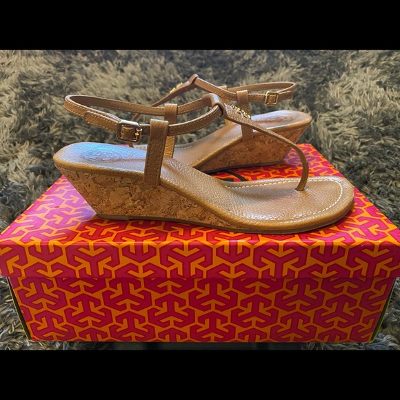 Tory Burch Brittoni 50mm Wedge Thong - Picture 5 of 6